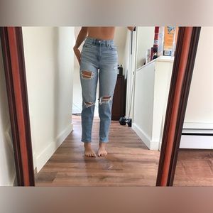 American eagle ripped jeans